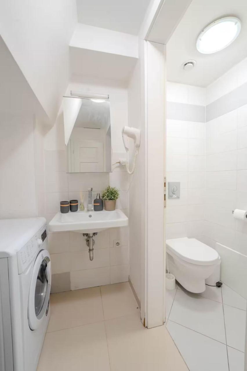 Spacious Centro Apartment Prague