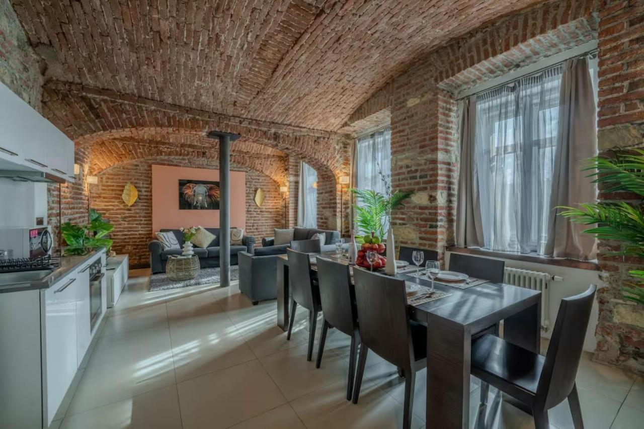 Spacious Centro Apartment